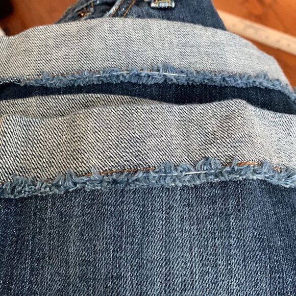 Lucky Brand size 4/27 Bermuda Denim shorts - Picture 8 of 10